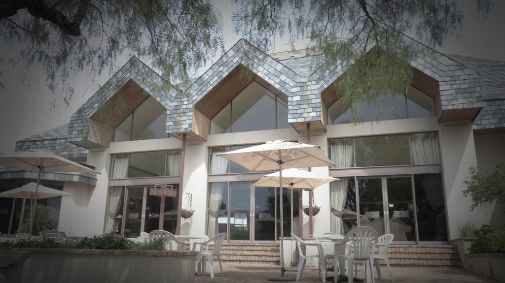 Black Mountain Leisure And Conference Hotel Groothoek Exterior foto