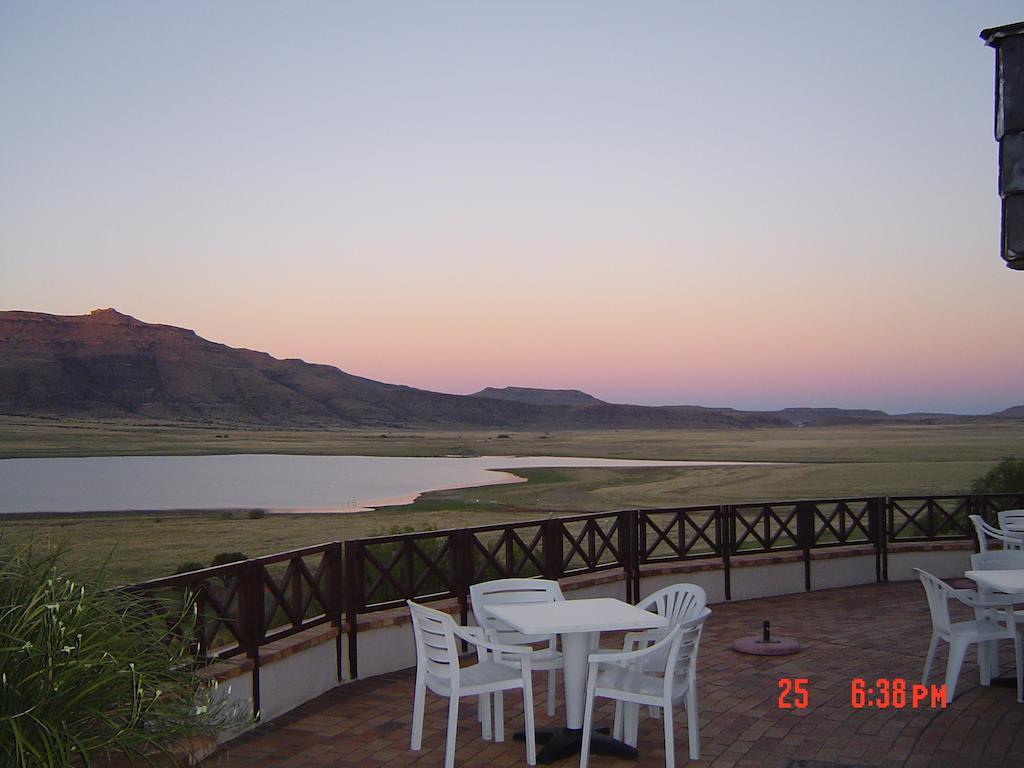 Black Mountain Leisure And Conference Hotel Groothoek Exterior foto
